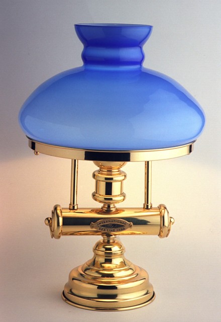 lampe opaline de bureau à poser. <br><br> Contactez nous pour les disponibilités. Produit en rupture de stock. Couleurs 